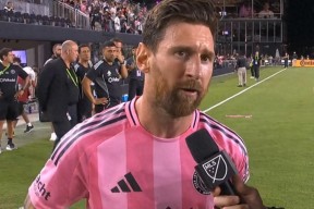 一号-包含梅西重返赛场，领先优势明显首场状态出色，利物浦观众沸腾！引发球迷热议的词条