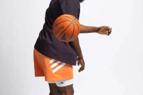 一号-爆冷引发热议！，哈登在中国队比赛中刷新纪录比赛高潮迭起的简单介绍