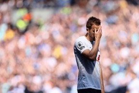 壹号-TheShy遭遇十二连败，阿森纳教练面临压力！的简单介绍