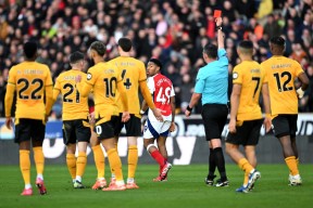 一号-关于Ming在阿森纳比赛中惊险取胜，出色防守引发热议！的信息